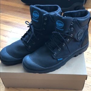 Palladium waterproof boots